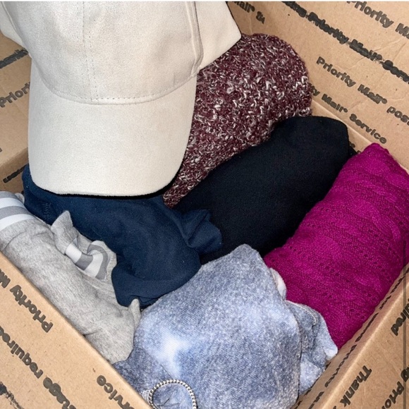 5LB Mystery Box ✨ - Picture 6 of 8